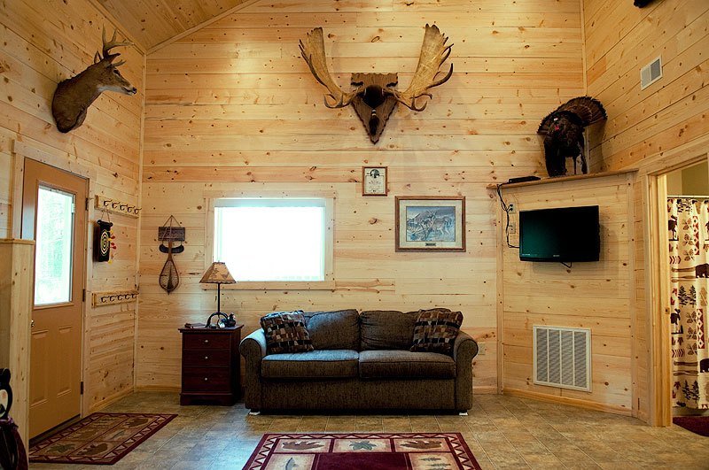 Pine Point Lodge Photo Gallery, Potosi WI Cabins for Rent