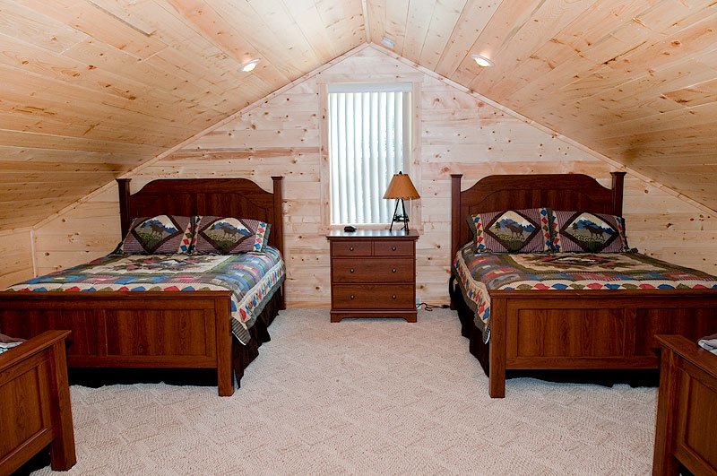Pine Point Lodge Photo Gallery, Potosi WI Cabins for Rent